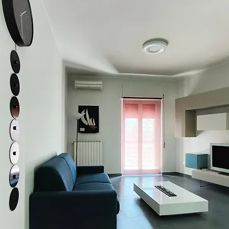Navis' House